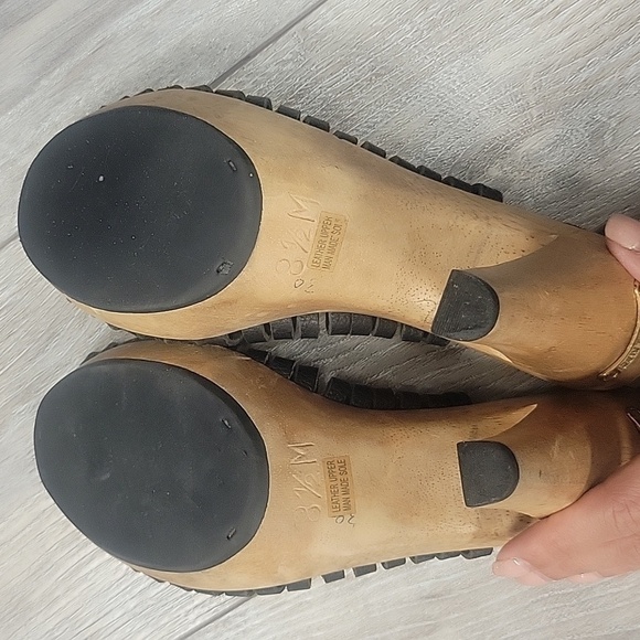 Michael Kors Black South Side Sling Back Leather Wood Platform Heels Women 8 1/2 - Picture 8 of 9